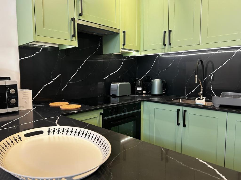 Earl'S Court Luxe Apartment 런던 외부 사진